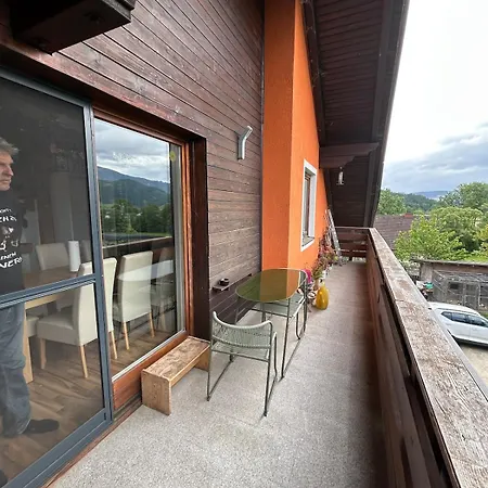 Im Gruenen Mit Pool *