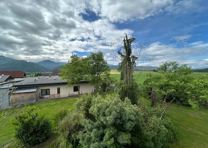 شقة Im Gruenen Mit Pool Altendorf